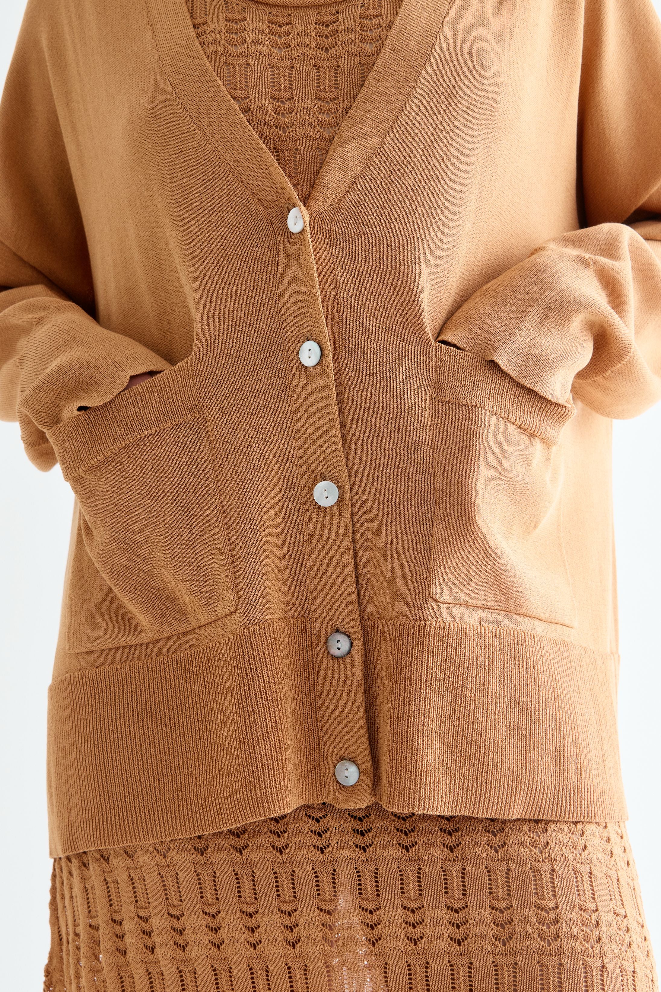 Lovechild 1979 Iris Cardigan Top 182 Biscuit