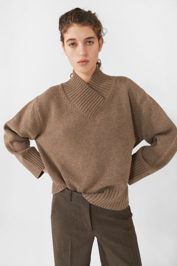 Lovechild 1979 Moa V-Neck Knitwear 727 Taupe Grey